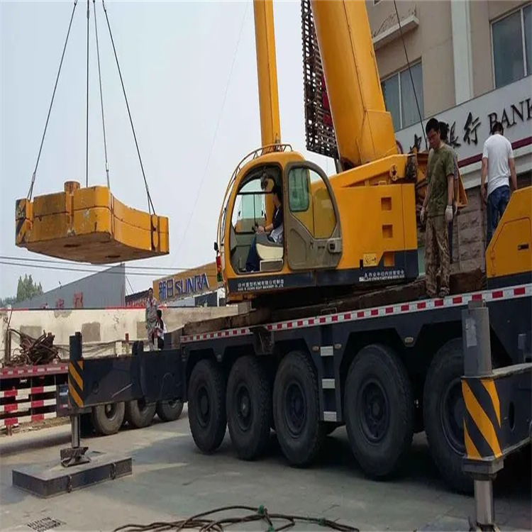 钦南当地吊车出租|机器吊装|75吨|工厂搬迁服务